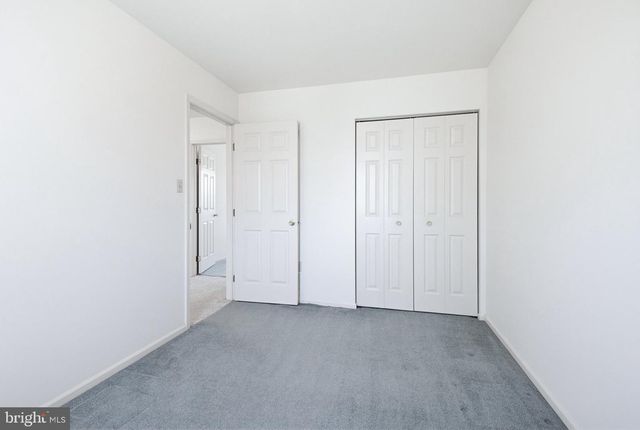 77 ROCKFORD RD, Mountville, PA 17554