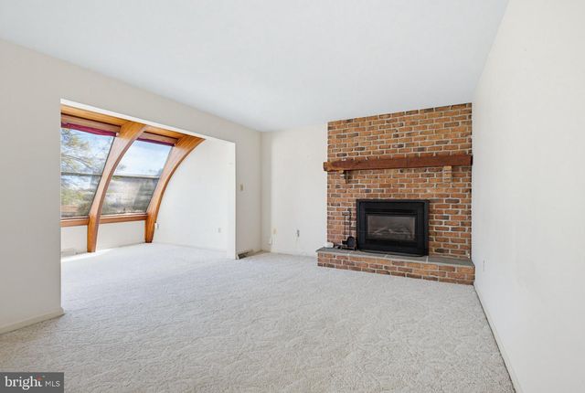 77 ROCKFORD RD, Mountville, PA 17554