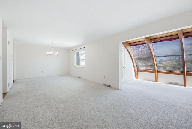 77 ROCKFORD RD, Mountville, PA 17554