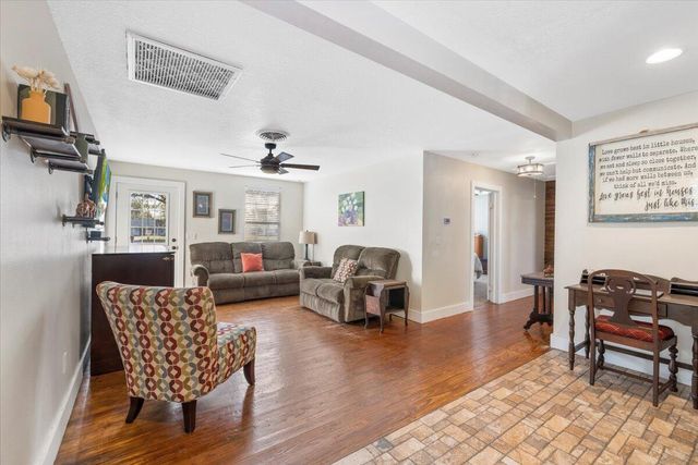 925 27th Avenue, Vero Beach, FL 32960