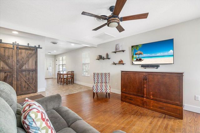 925 27th Avenue, Vero Beach, FL 32960