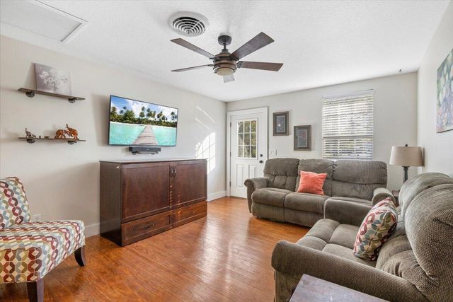 925 27th Avenue, Vero Beach, FL 32960