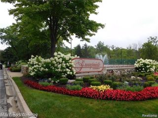 7269 Huntcliff, West Bloomfield Charter Township, MI 48322
