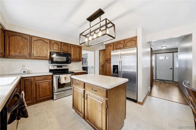 2208 Katherine Drive, Wheatfield, NY 14304