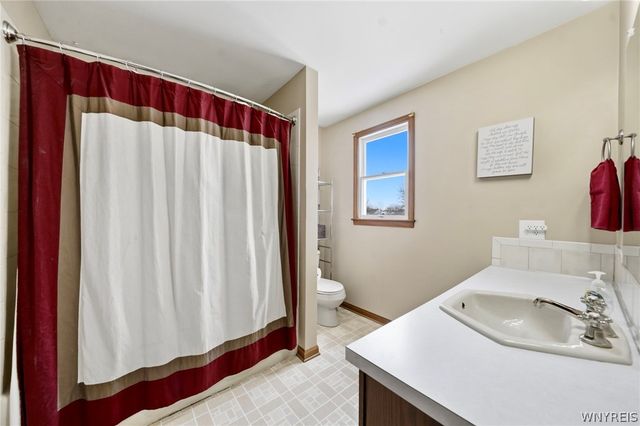 2208 Katherine Drive, Wheatfield, NY 14304