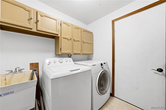 2208 Katherine Drive, Wheatfield, NY 14304