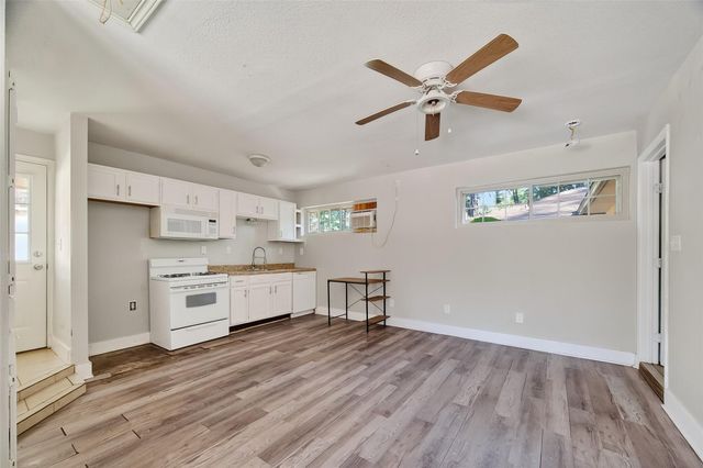 1810 Indian Shores Road, Crosby, TX 77532