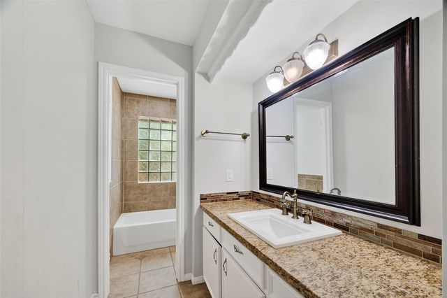 1810 Indian Shores Road, Crosby, TX 77532