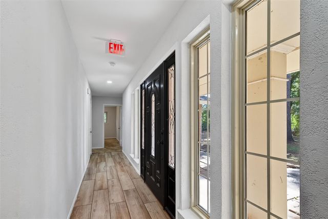 1810 Indian Shores Road, Crosby, TX 77532