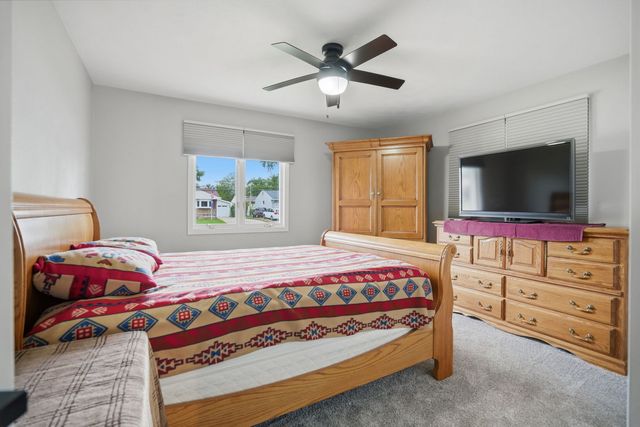 3701 Kennedy Drive, East Moline, IL 61244
