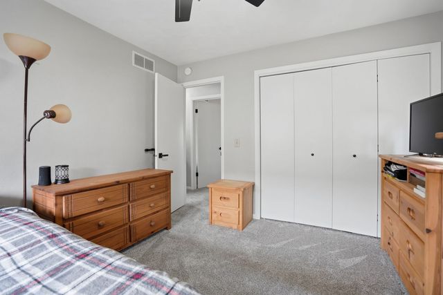 3701 Kennedy Drive, East Moline, IL 61244