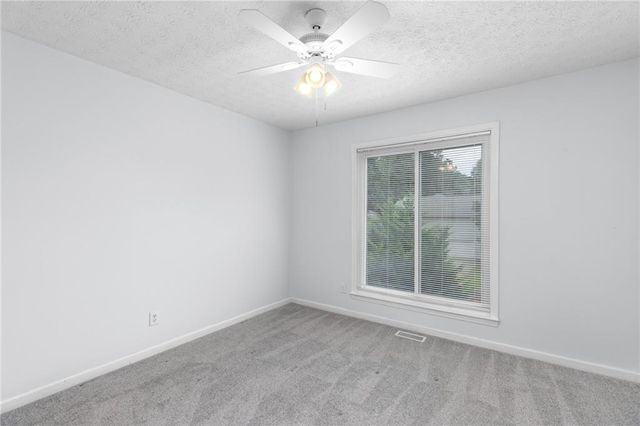 106 Hearthstone Drive, Woodstock, GA 30189