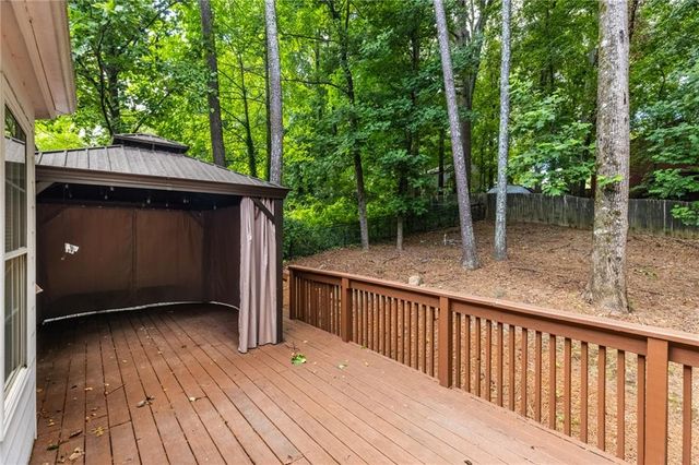 106 Hearthstone Drive, Woodstock, GA 30189