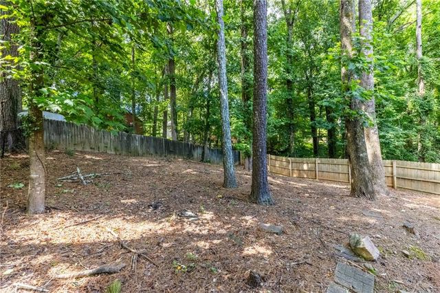 106 Hearthstone Drive, Woodstock, GA 30189