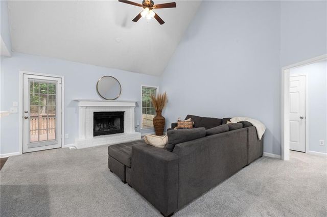 106 Hearthstone Drive, Woodstock, GA 30189