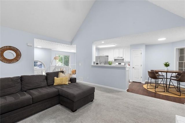106 Hearthstone Drive, Woodstock, GA 30189