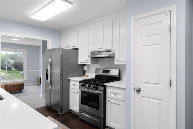106 Hearthstone Drive, Woodstock, GA 30189