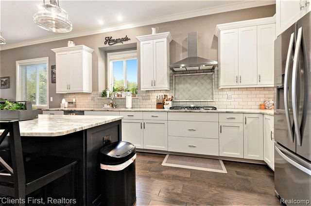 60975 Stonecrest Drive, Washington, MI 48094