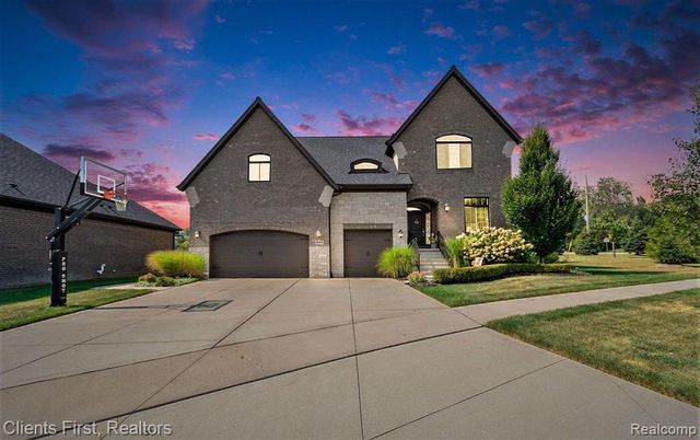 60975 Stonecrest Drive, Washington, MI 48094