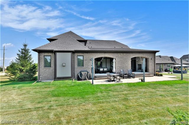 60975 Stonecrest Drive, Washington, MI 48094