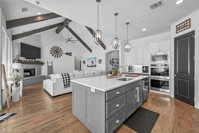 129 Southern Court, Springtown, TX 76082