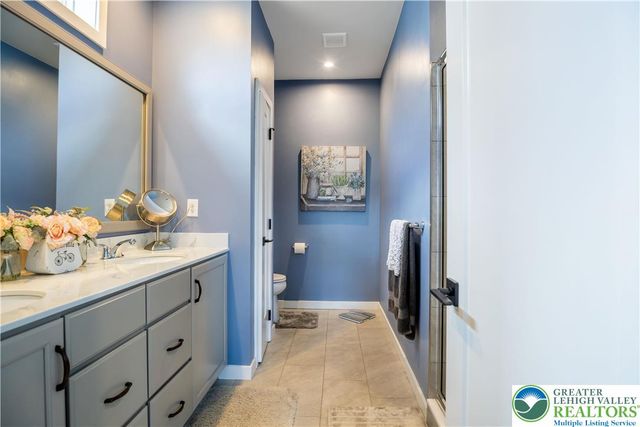 6922 Cedar Drive, East Allen Twp, PA 18014