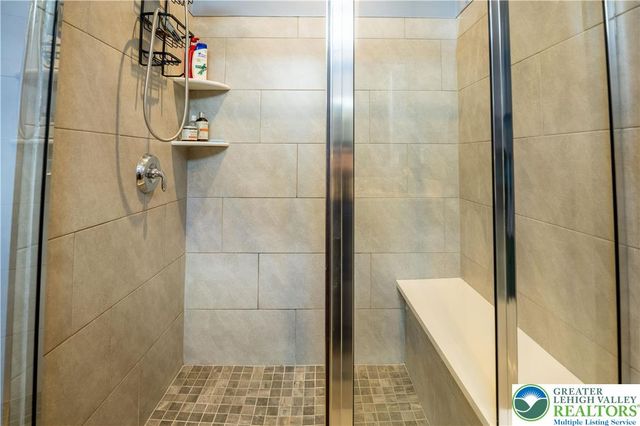 6922 Cedar Drive, East Allen Twp, PA 18014