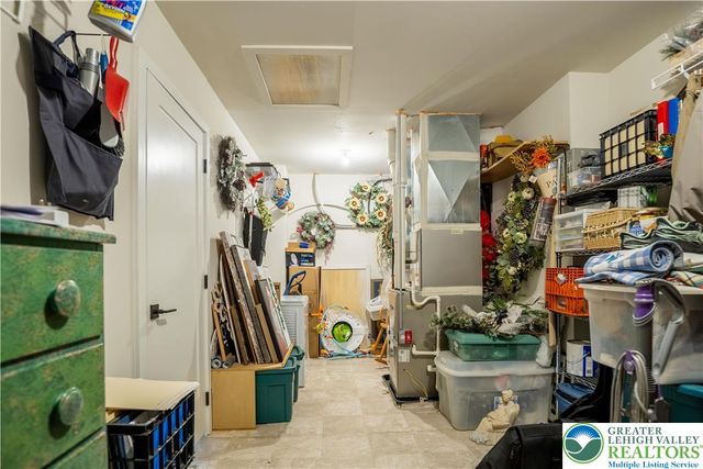 6922 Cedar Drive, East Allen Twp, PA 18014