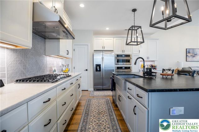 6922 Cedar Drive, East Allen Twp, PA 18014
