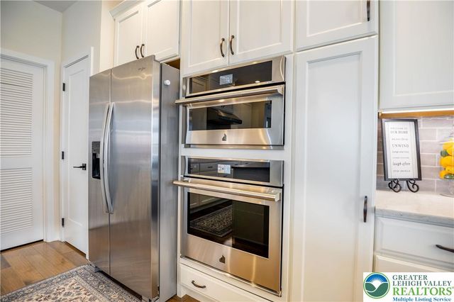 6922 Cedar Drive, East Allen Twp, PA 18014
