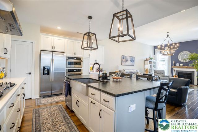 6922 Cedar Drive, East Allen Twp, PA 18014