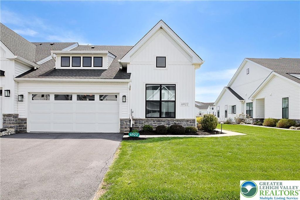 6922 Cedar Drive, East Allen Twp, PA 18014