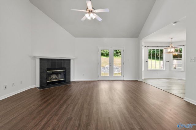 176 Hollington Drive NE, Huntsville, AL 35811
