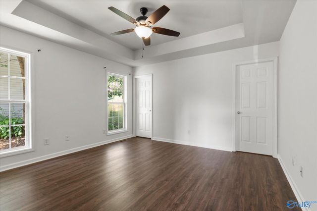 176 Hollington Drive NE, Huntsville, AL 35811