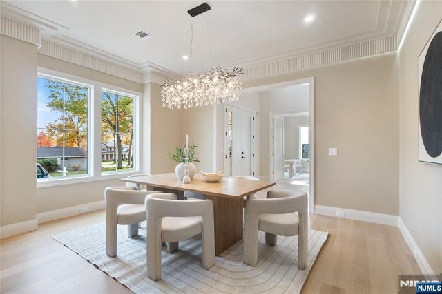 333 Harrison Street, Paramus, NJ 07652