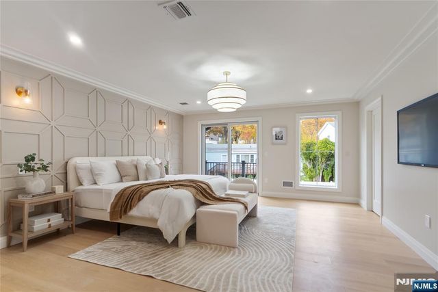 333 Harrison Street, Paramus, NJ 07652