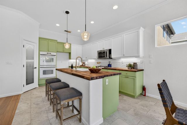 10300 Nick Way, Elk Grove, CA 95757