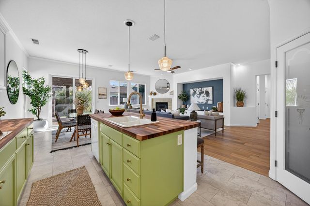 10300 Nick Way, Elk Grove, CA 95757