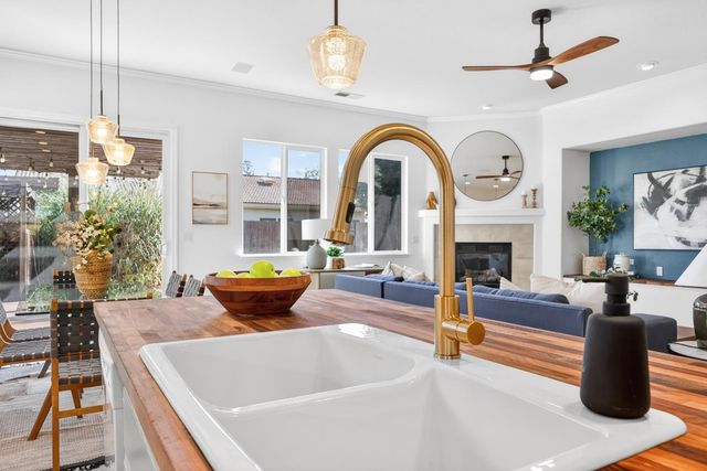 10300 Nick Way, Elk Grove, CA 95757