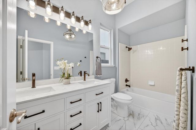 10300 Nick Way, Elk Grove, CA 95757