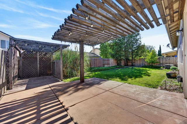 10300 Nick Way, Elk Grove, CA 95757