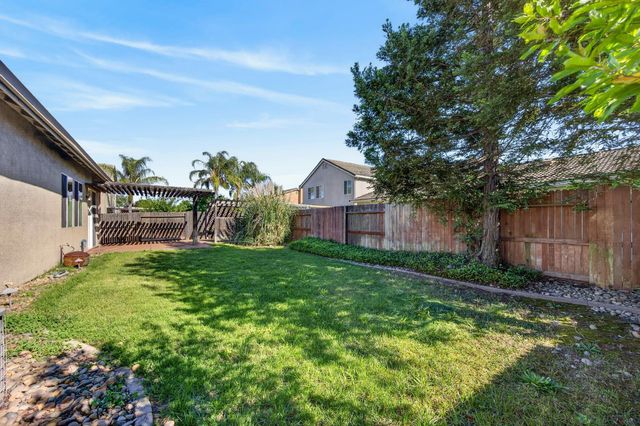 10300 Nick Way, Elk Grove, CA 95757