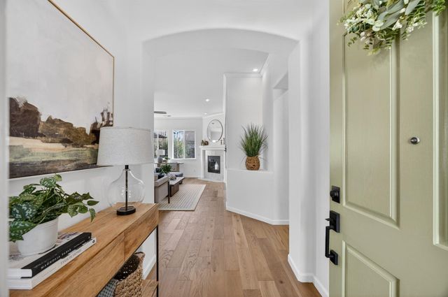 10300 Nick Way, Elk Grove, CA 95757