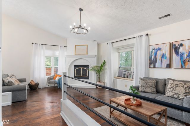 3572 Laureate Court N, Indianapolis, IN 46214