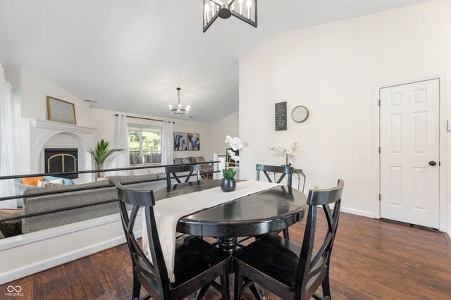 3572 Laureate Court N, Indianapolis, IN 46214
