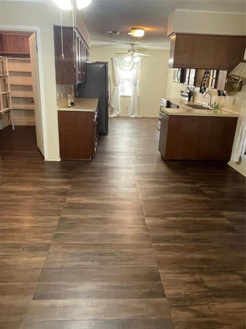 16526 Walnut Springs Lane, Magnolia, TX 77355