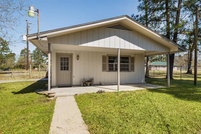 16526 Walnut Springs Lane, Magnolia, TX 77355