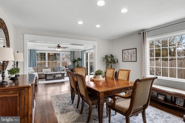 116 FOX CHASE LN, Cherry Hill, NJ 08034