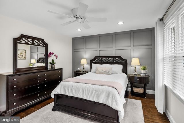 116 FOX CHASE LN, Cherry Hill, NJ 08034