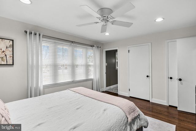 116 FOX CHASE LN, Cherry Hill, NJ 08034